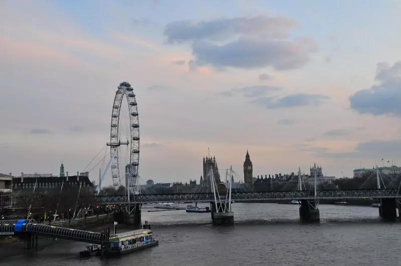 London (c) Alesia Belaya